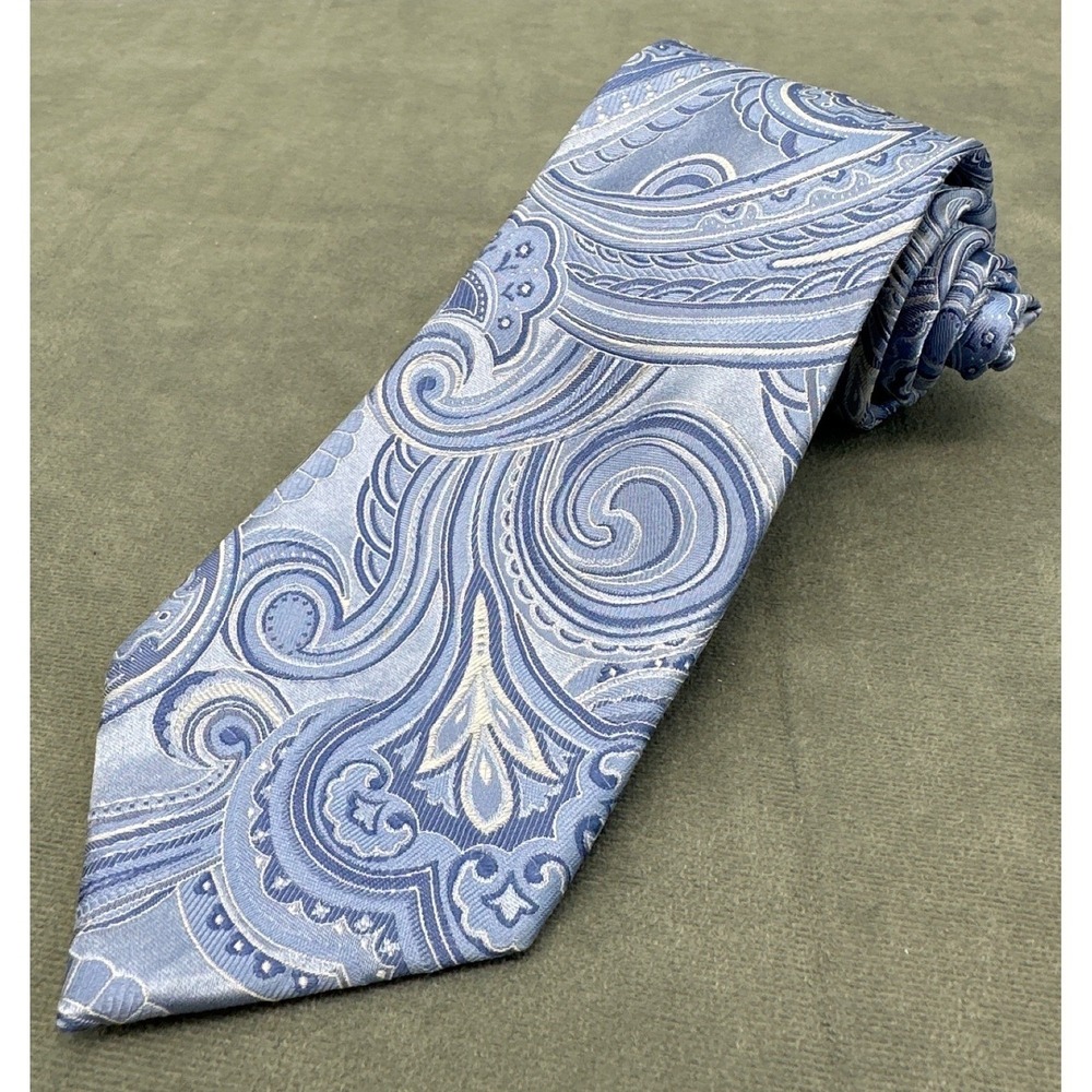 Donald J Trump Signature Collection Mens Blue Paisley Silk Tie Hand Made Classic